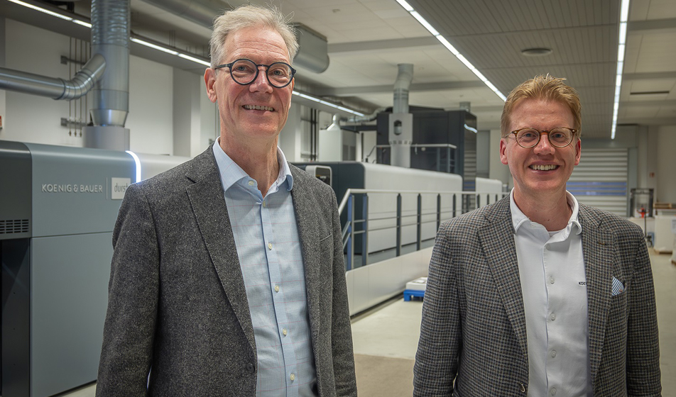 Ralf Sammeck, CEO of Koenig & Bauer Sheetfed, and Daniel Velema, Managing Director, Koenig & Bauer Durst in the new dedicated hall in Radebeul